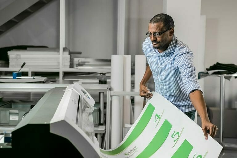 The Largest Poster Ever Made Has Only Four Words DoxZoo