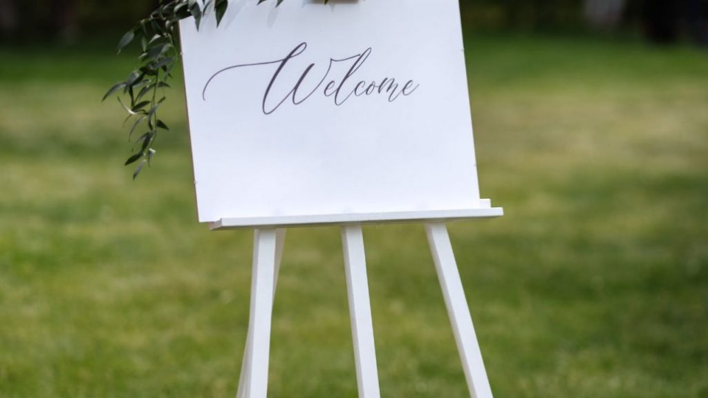 Best ideas for creative event signage